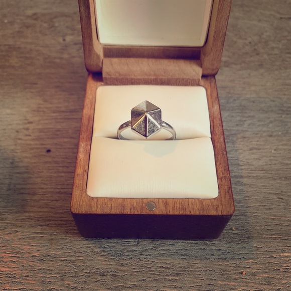 BOGO Cute Silver Hexagon Ring - Picture 1 of 2